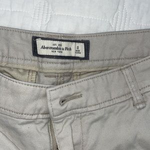 Womens Abercrombie twill short shorts - size 8